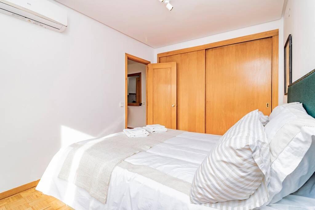 Apartamento Maravilloso Plaza Pedro Zerolo - Gran Vía, By Batuecas Madrid